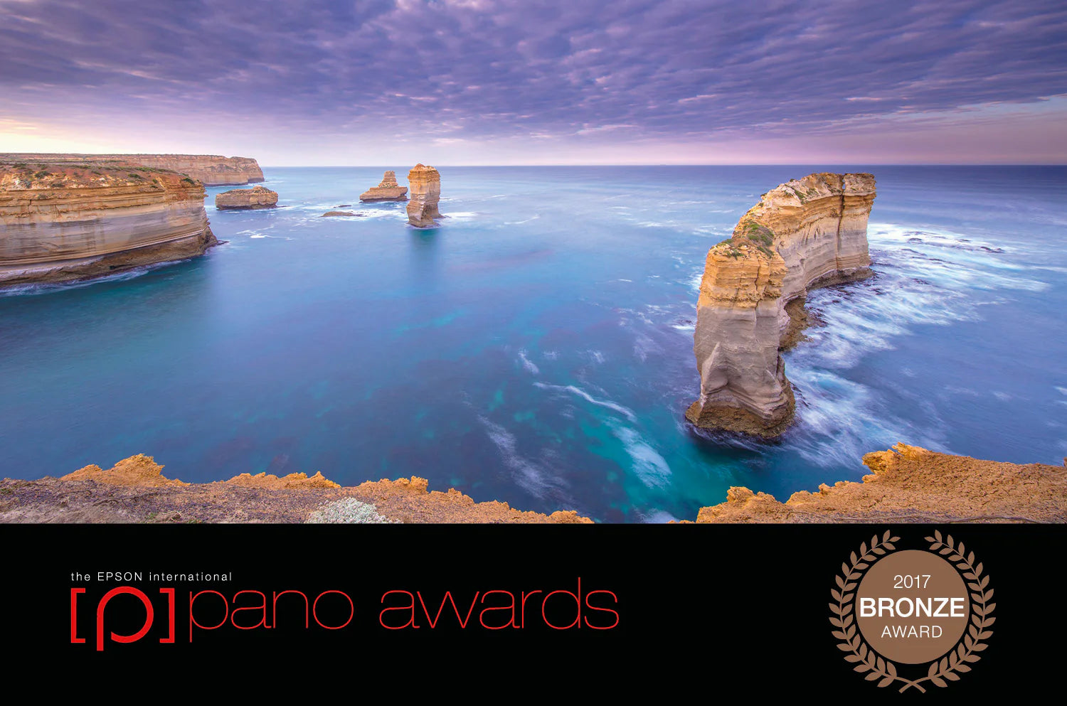 Award winning image of the Twelve Apostles on the Great Ocean Road.